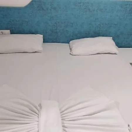 Anessa Beach Hotel ホテル 4*
